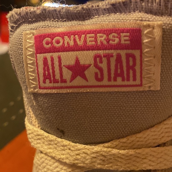 Floral Converse All-Stars  Girls sz: 2 - Picture 2 of 6